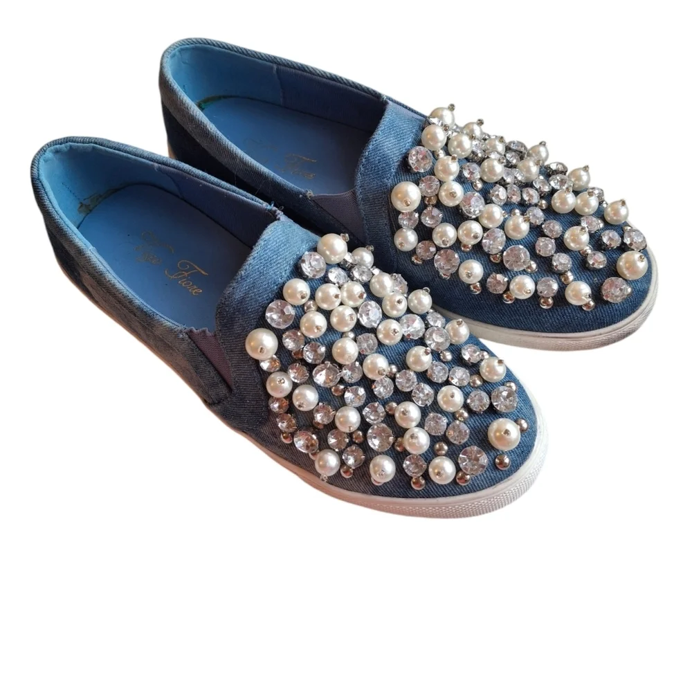 Vigo Fiore Chic-22 Studded Pearl Rhinestone Denim Slip-On Sneaker Women Size 6.5 - Picture 2 of 13